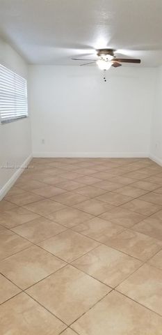 15639 SW 73rd Cir Ter 7-8, Miami, FL 33193