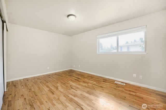 23227 110th Place SE, Kent, WA 98031