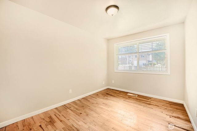 23227 110th Place SE, Kent, WA 98031