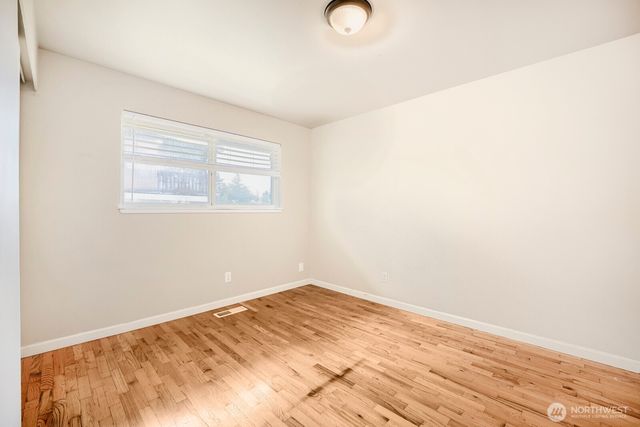 23227 110th Place SE, Kent, WA 98031