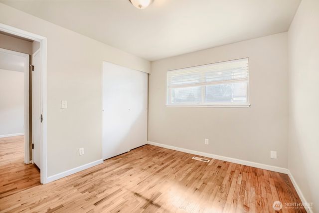 23227 110th Place SE, Kent, WA 98031