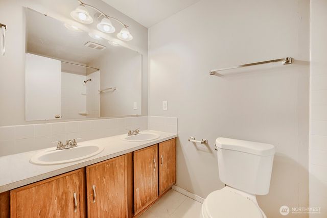 23227 110th Place SE, Kent, WA 98031