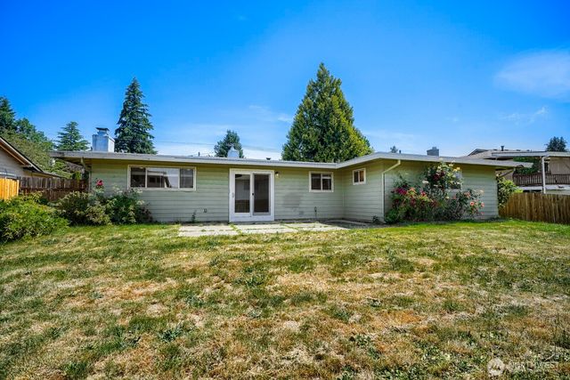 23227 110th Place SE, Kent, WA 98031