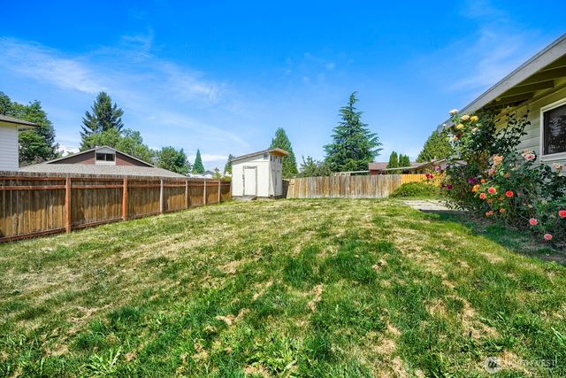 23227 110th Place SE, Kent, WA 98031