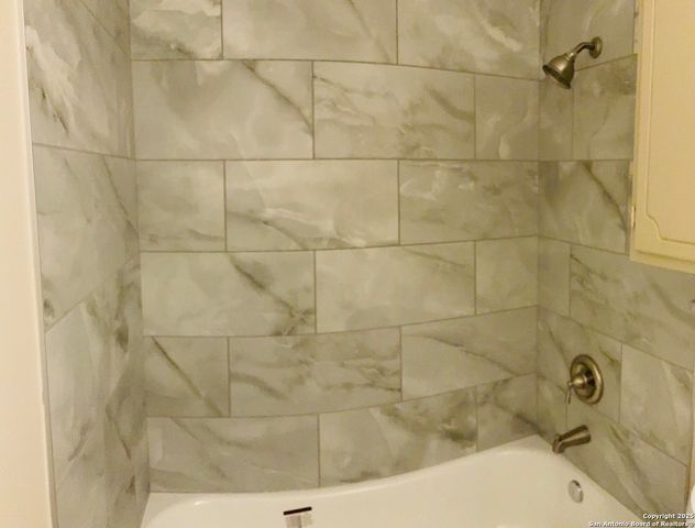 7918 Falcon Ridge, San Antonio, TX 78239