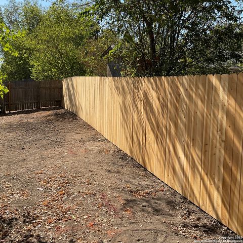 7918 Falcon Ridge, San Antonio, TX 78239