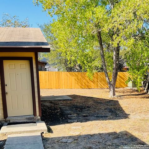 7918 Falcon Ridge, San Antonio, TX 78239