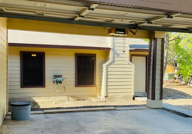 7918 Falcon Ridge, San Antonio, TX 78239