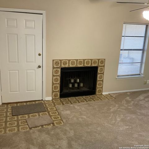 7918 Falcon Ridge, San Antonio, TX 78239