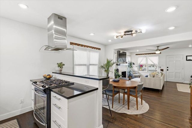 2100 36th Street, Sacramento, CA 95817