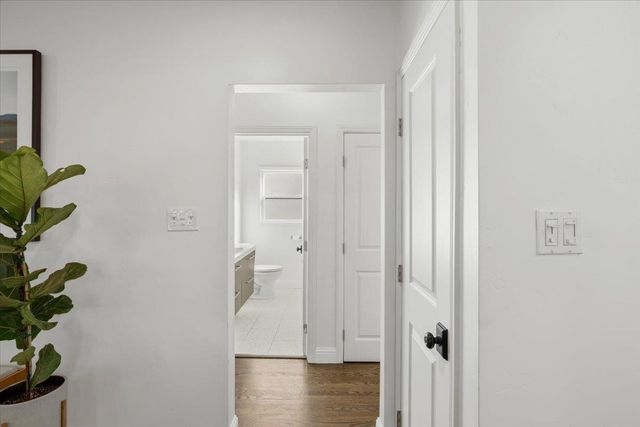 2100 36th Street, Sacramento, CA 95817