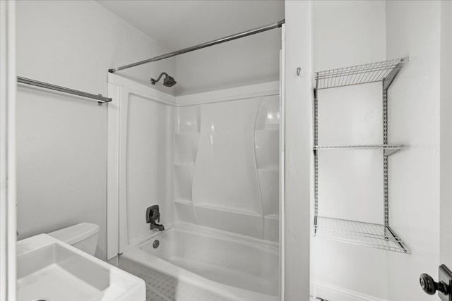 2100 36th Street, Sacramento, CA 95817