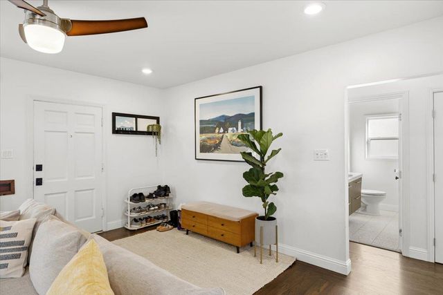 2100 36th Street, Sacramento, CA 95817