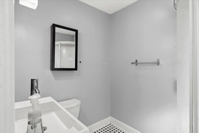 2100 36th Street, Sacramento, CA 95817