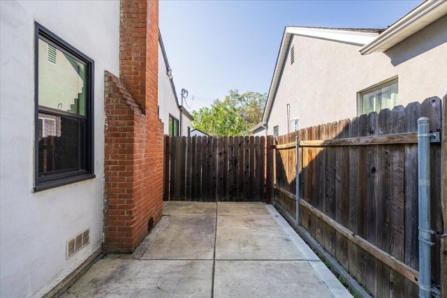2100 36th Street, Sacramento, CA 95817