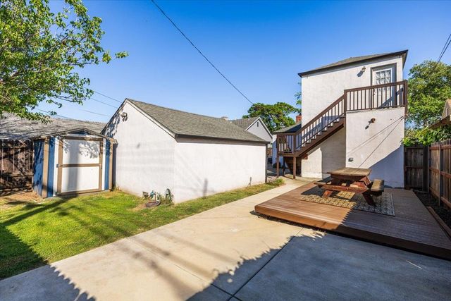 2100 36th Street, Sacramento, CA 95817