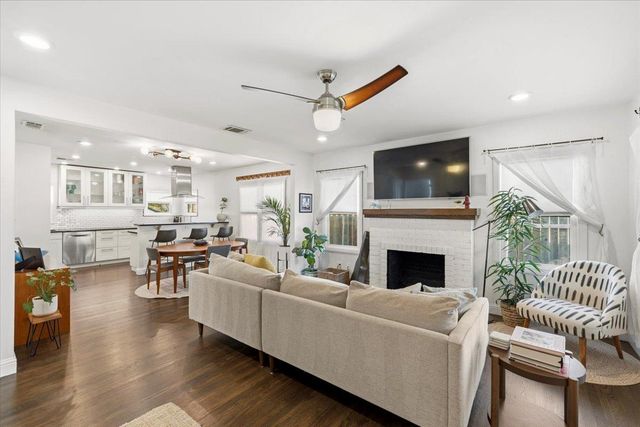 2100 36th Street, Sacramento, CA 95817