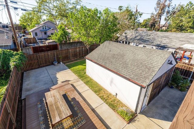 2100 36th Street, Sacramento, CA 95817