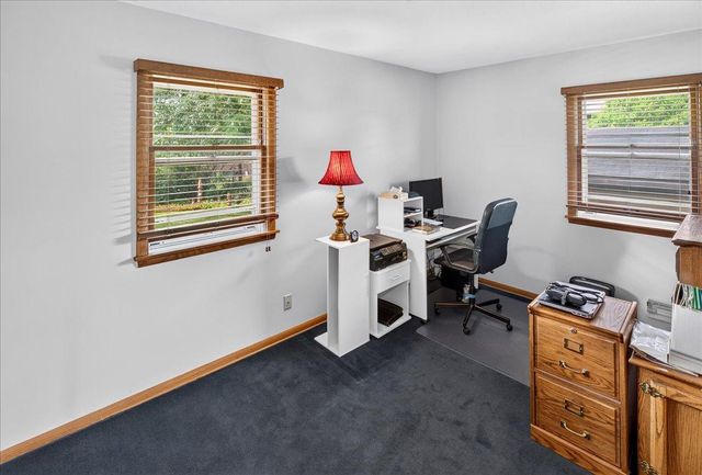 10707 Chowen Circle, Bloomington, MN 55431