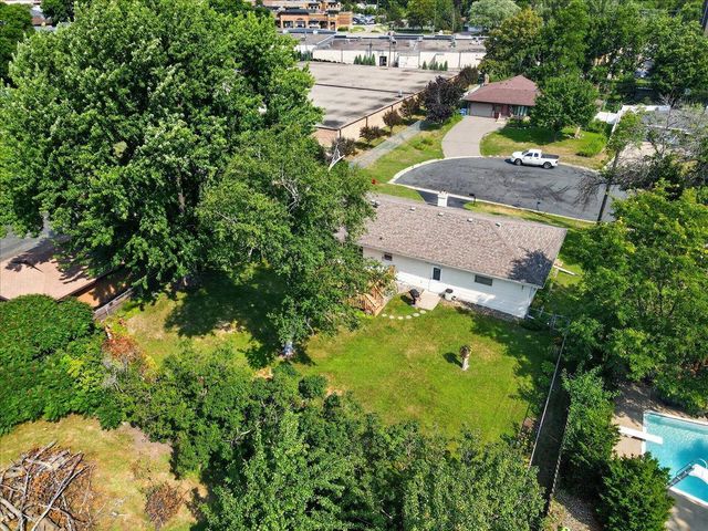 10707 Chowen Circle, Bloomington, MN 55431