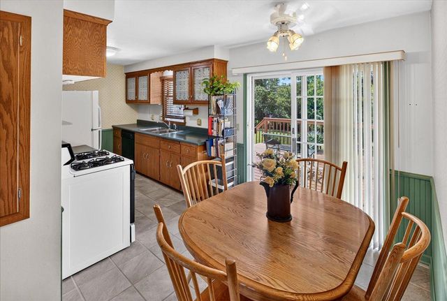 10707 Chowen Circle, Bloomington, MN 55431