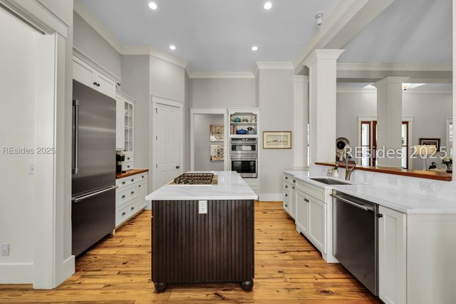 5 Oldfield Village Rd, Bluffton, SC 29909