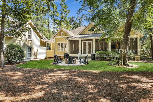 5 Oldfield Village Rd, Bluffton, SC 29909