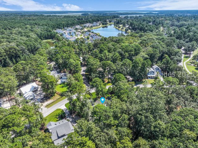 5 Oldfield Village Rd, Bluffton, SC 29909