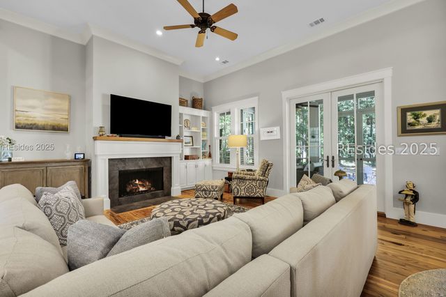 5 Oldfield Village Rd, Bluffton, SC 29909