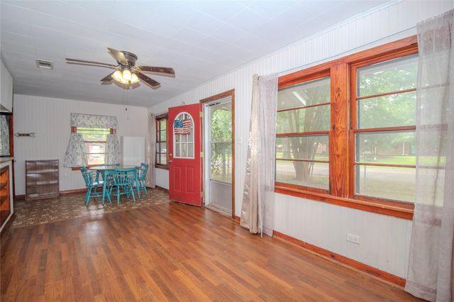 506 W Elm Street, Crockett, TX 75835