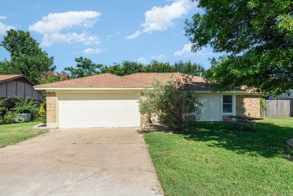 5304 Colorado Boulevard, North Richland Hills, TX 76180