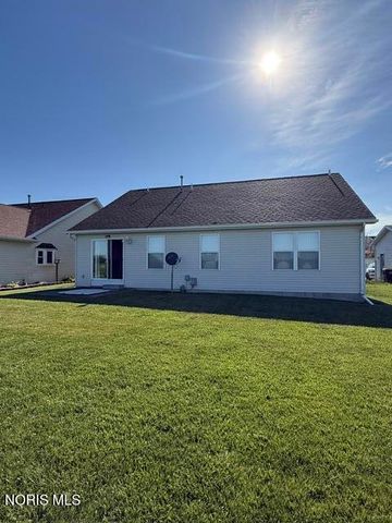 302 Hidden Ridge, Delta, OH 43515