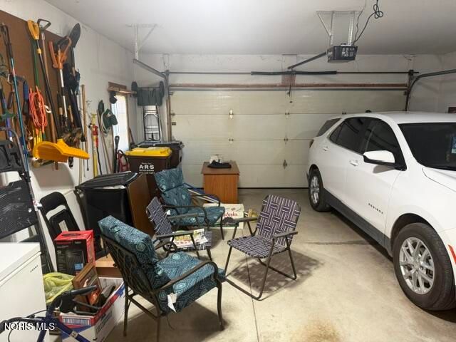 302 Hidden Ridge, Delta, OH 43515