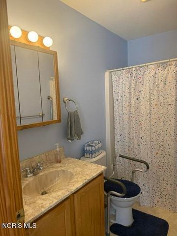 302 Hidden Ridge, Delta, OH 43515