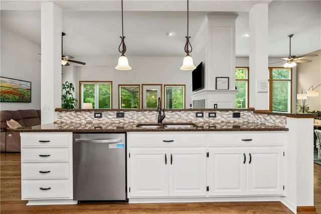 8301 W 157th Street, Overland Park, KS 66223