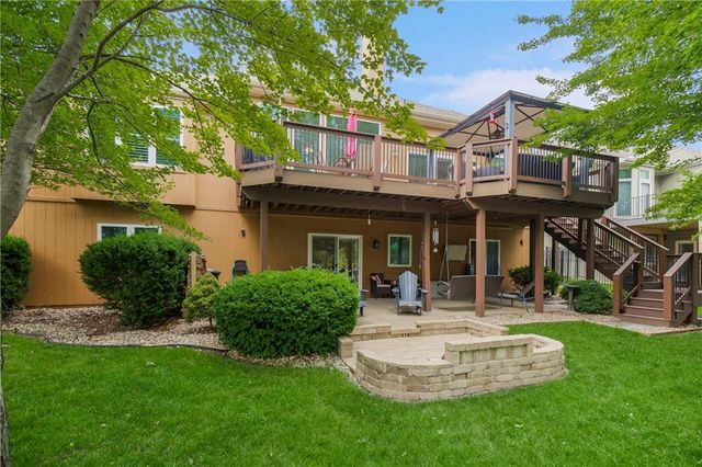 8301 W 157th Street, Overland Park, KS 66223