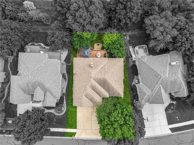 8301 W 157th Street, Overland Park, KS 66223