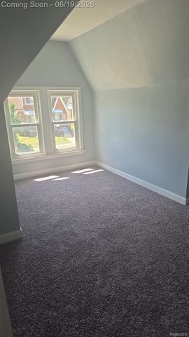 15072 Tracey Street, Detroit, MI 48227