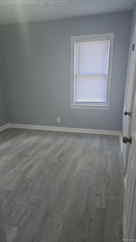 15072 Tracey Street, Detroit, MI 48227