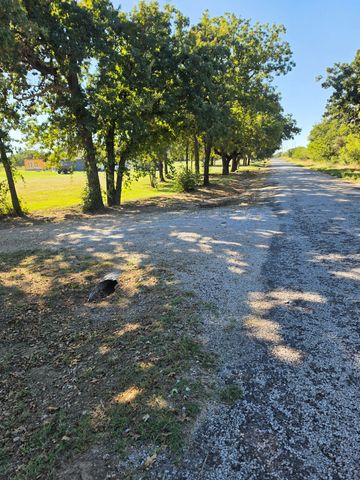151 Russell Road, Lipan, TX 76462