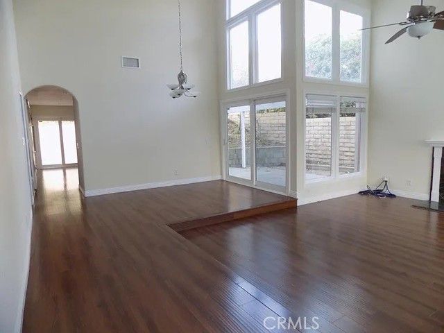 17511 Tuscan Dr, Granada Hills (los Angeles), CA 91344
