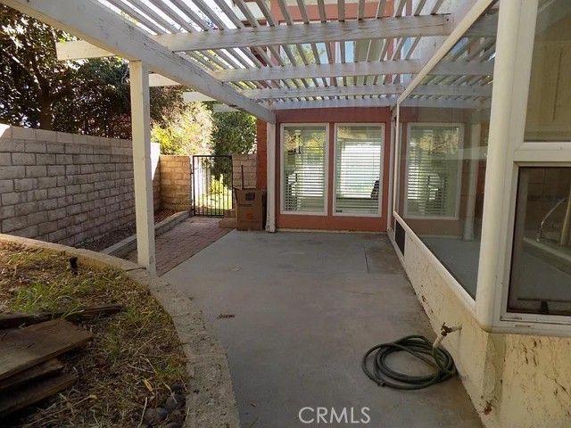 17511 Tuscan Dr, Granada Hills (los Angeles), CA 91344