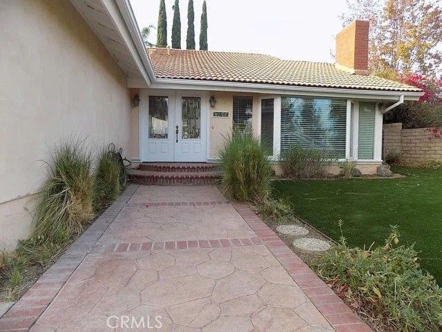 17511 Tuscan Dr, Granada Hills (los Angeles), CA 91344