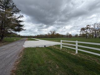 15 Ledford Mill Lane, Normandy, TN 37360