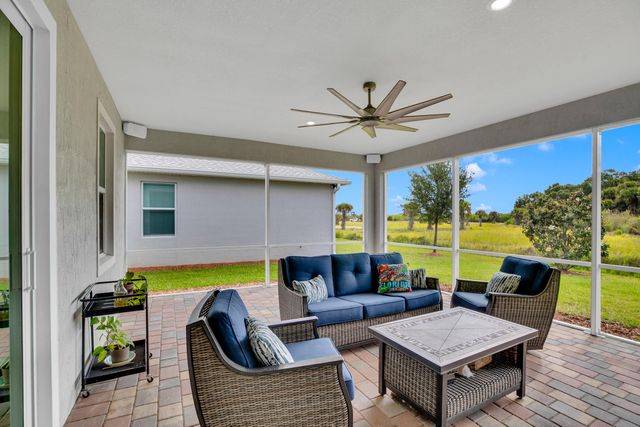 10281 SW Captiva Dr, Port St Lucie, FL 34987