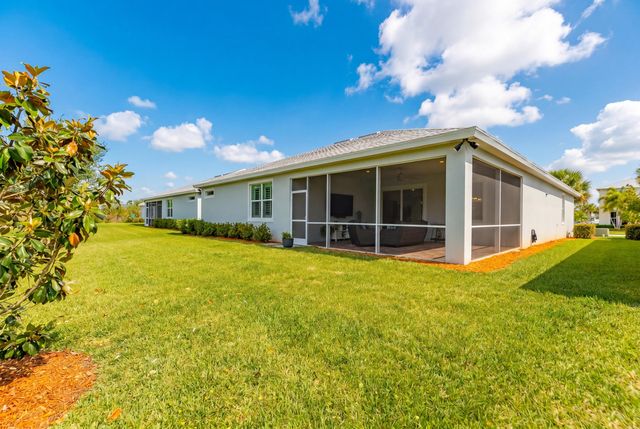 10281 SW Captiva Dr, Port St Lucie, FL 34987