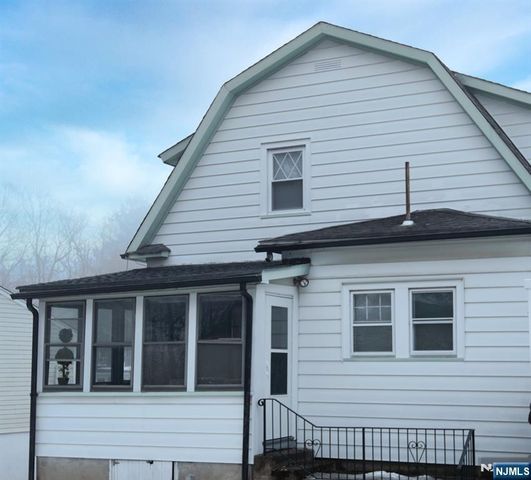 37 Kearney Street, Dover Town, NJ 07801