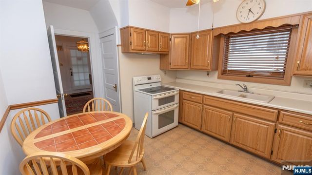 37 Kearney Street, Dover Town, NJ 07801