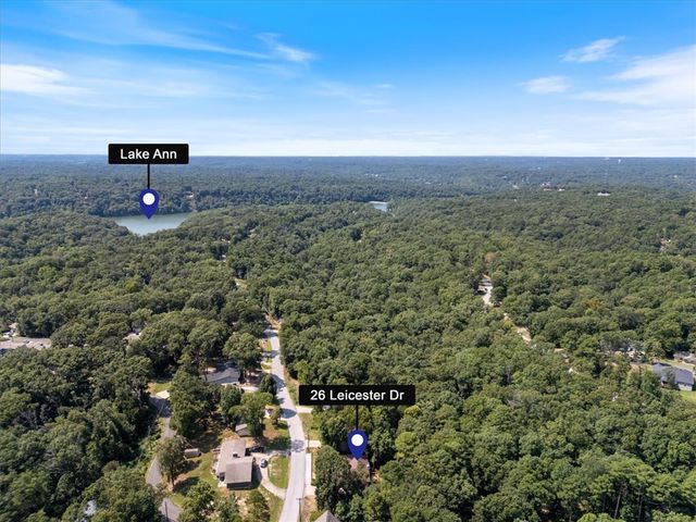 26 Leicester Drive, Bella Vista, AR 72714