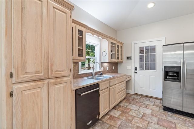 26 Leicester Drive, Bella Vista, AR 72714